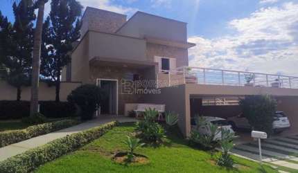 Casa de Condomínio para alugar em Altos Do Jaraguá de 298.00m² com 3 Quartos, 1 Suite e 4 Garagens