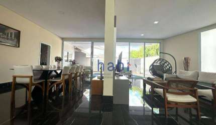 Casa de Condomínio para venda em Parque Esplanada de 323.00m² com 4 Quartos, 3 Suites e 4 Garagens