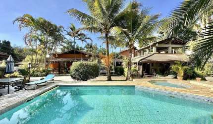 Casa para venda em Chácara Vale Do Rio Cotia de 503.00m² com 3 Quartos, 3 Suites e 11 Garagens