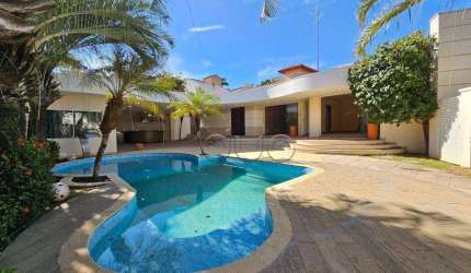 Casa de Condomínio para alugar em Piracicamirim de 390.00m² com 3 Quartos, 1 Suite e 4 Garagens