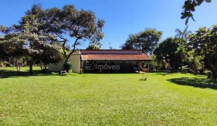 Fazenda / Sítio para venda em Chácara Flora Araraquara de 137.00m² com 3 Quartos e 3 Suites