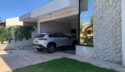Casa de Condomínio para venda em Jardim Residencial Maggiore de 195.00m² com 3 Quartos, 1 Suite e 4 Garagens