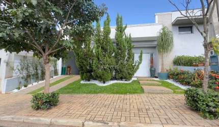 Casa de Condomínio para venda em Jardim Residencial Vale Do Campo de 135.00m² com 3 Quartos, 2 Suites e 4 Garagens
