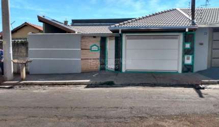 Casa para alugar em Jardim Residencial Elvio Lupo de 103.00m² com 3 Quartos, 1 Suite e 2 Garagens