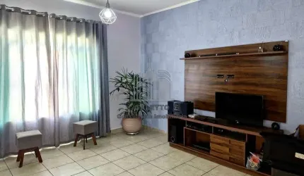 Casa para venda em Jardim Eulina de 250.00m² com 3 Quartos, 1 Suite e 2 Garagens