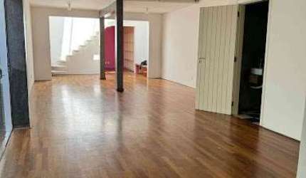 Casa para venda e aluguel em Vila Madalena de 219.00m² com 2 Quartos, 2 Suites e 2 Garagens
