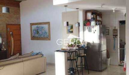 Casa para venda em Parque Nova Jandira de 150.00m² com 3 Quartos, 1 Suite e 3 Garagens
