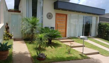 Casa de Condomínio para venda em Residencial Village Damha de 150.00m² com 2 Quartos, 2 Suites e 2 Garagens