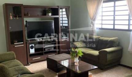 Casa para venda em Jardim Cruzeiro Do Sul de 169.00m² com 2 Quartos e 2 Garagens