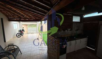 Casa para venda em Jardim Suécia de 200.00m² com 5 Quartos, 1 Suite e 2 Garagens