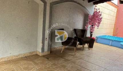 Casa para venda em Jardim Santa Terezinha de 157.00m² com 2 Quartos, 1 Suite e 3 Garagens