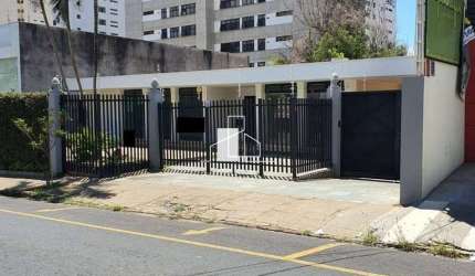 Imóvel Comercial para venda e aluguel em Centro de 500.00m² com 5 Quartos e 4 Suites