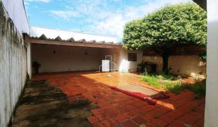 Casa para venda em Vila Santa Cruz de 528.00m² com 3 Quartos, 1 Suite e 8 Garagens