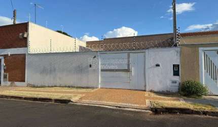 Casa para venda em Jardim Adalgisa de 115.00m² com 2 Quartos, 1 Suite e 4 Garagens