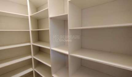 Casa de Condomínio para venda e aluguel em Condomínio Buona Vita de 216.00m² com 3 Quartos, 3 Suites e 4 Garagens