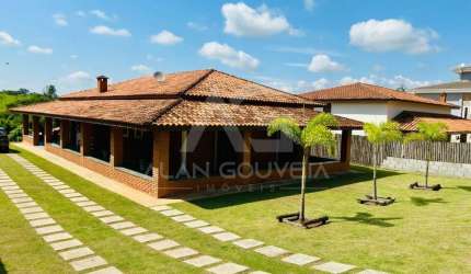 Chácara para alugar em Residencial Vitassay de 1625.00m² com 4 Quartos e 4 Suites