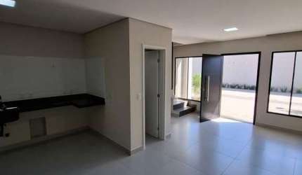 Casa para venda em Residencial Firenze de 112.00m² com 3 Quartos, 1 Suite e 2 Garagens