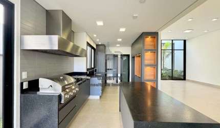 Casa para venda em Parque Lausane de 280.00m² com 3 Quartos, 3 Suites e 4 Garagens