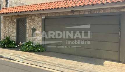 Casa para venda em Vila Prado de 305.00m² com 4 Quartos, 1 Suite e 3 Garagens