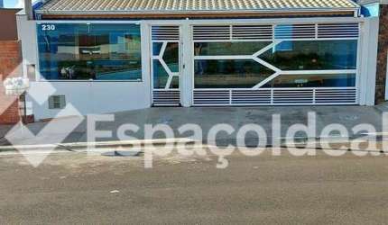 Casa para venda em Residencial Juliani de 170.00m² com 3 Quartos, 1 Suite e 2 Garagens