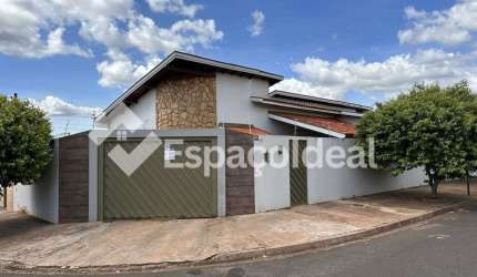 Casa para venda em Jardim Bom Pastor I de 162.00m² com 3 Quartos, 1 Suite e 2 Garagens