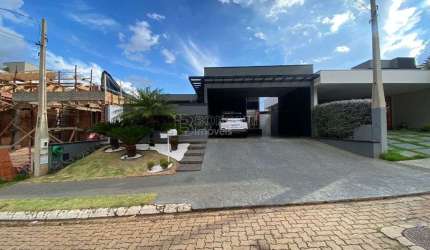 Casa de Condomínio para venda em Condomínio Buona Vita de 225.00m² com 3 Quartos, 3 Suites e 4 Garagens