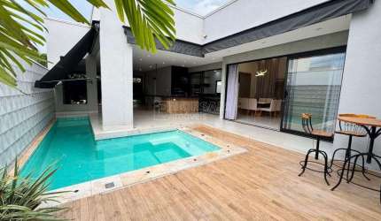 Casa de Condomínio para venda em Condomínio Quinta Das Tipuanas de 200.00m² com 3 Quartos, 3 Suites e 4 Garagens