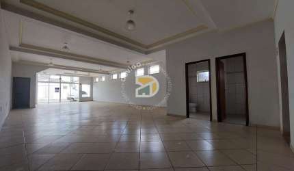 Sobrado para venda em Vila Santa Eliza de 240.00m² com 4 Quartos, 3 Suites e 4 Garagens