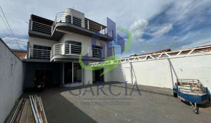 Casa para venda e aluguel em Jardim Ipê V de 200.00m² com 4 Quartos, 1 Suite e 8 Garagens