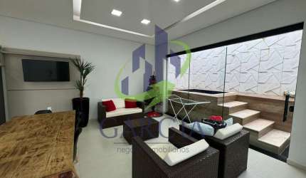 Casa para venda em Parque Residencial Cambuí de 300.00m² com 3 Quartos, 1 Suite e 3 Garagens