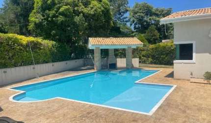Casa para venda em Caguassu de 553.00m² com 3 Quartos, 1 Suite e 4 Garagens