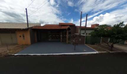 Casa para venda em Residencial Samambaia de 137.00m² com 3 Quartos, 1 Suite e 2 Garagens