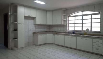 Casa para venda em Vila Carvalho de 140.00m² com 3 Quartos e 2 Garagens