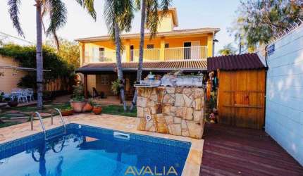 Casa para venda em Parque São Lourenço de 446.00m² com 5 Quartos, 5 Suites e 4 Garagens