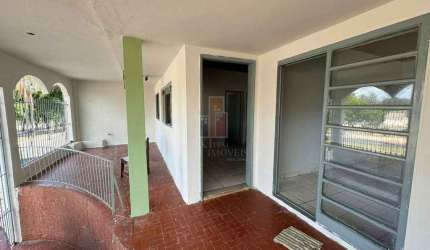 Casa para venda em Jardim Redentor de 200.00m² com 4 Quartos e 2 Garagens