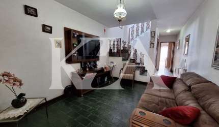 Casa para venda em Jardim Das Tulipas de 125.00m² com 5 Quartos e 4 Garagens