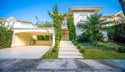 Casa de Condomínio para venda em Granja Viana de 373.00m² com 4 Quartos, 4 Suites e 4 Garagens