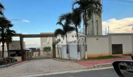 Apartamento para alugar em Caguaçu de 42.00m² com 2 Quartos e 1 Garagem