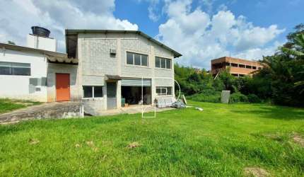 Galpão / Depósito / Armazém para venda e aluguel em Jardim Do Rio Cotia de 500.00m² com 20 Garagens