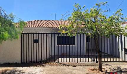 Casa para venda em Parque Residencial Romano Calil de 143.00m² com 2 Quartos e 1 Garagem