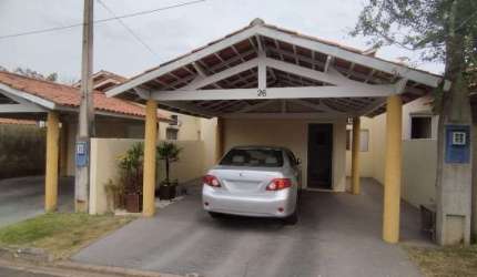 Casa para venda em Caguassu de 140.00m² com 3 Quartos, 1 Suite e 2 Garagens