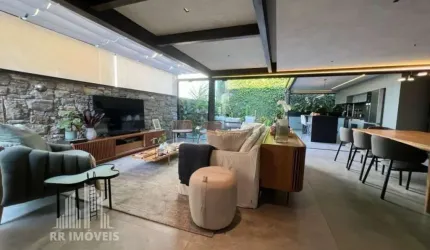 Casa para venda em Tamboré de 200.00m² com 2 Quartos, 2 Suites e 2 Garagens