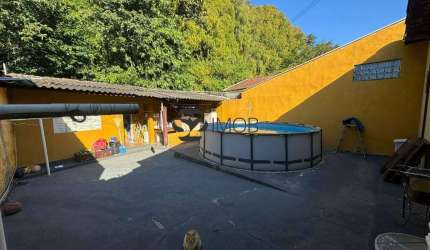 Casa para venda em Aterrado de 101.00m² com 4 Quartos, 1 Suite e 2 Garagens