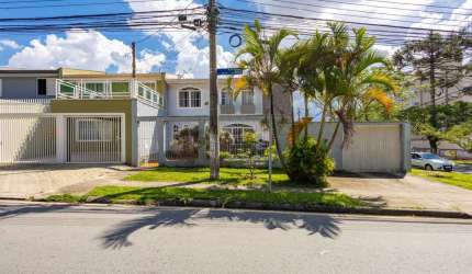 Sobrado para venda em Jardim Das Américas de 182.00m² com 5 Quartos, 1 Suite e 4 Garagens