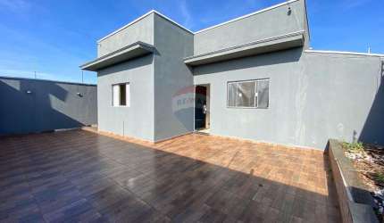 Casa para venda em Loteamento Residencial Ypê de 192.00m² com 3 Quartos, 1 Suite e 2 Garagens
