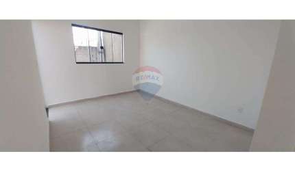 Casa para venda em Parque Residencial Ypê Amarelo de 54.00m² com 2 Quartos e 30 Garagens