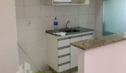 Apartamento para alugar em Centro de 51.00m² com 2 Quartos e 1 Garagem