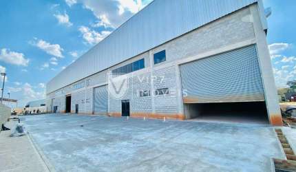 Galpão / Depósito / Armazém para alugar em Iporanga de 1080.00m² com 30 Garagens
