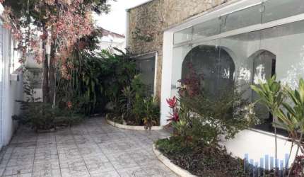 Casa para venda em Planalto Paulista de 205.00m² com 3 Quartos, 1 Suite e 5 Garagens