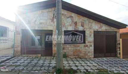 Casa para venda em Vila Hortência de 411.00m² com 3 Quartos, 1 Suite e 1 Garagem